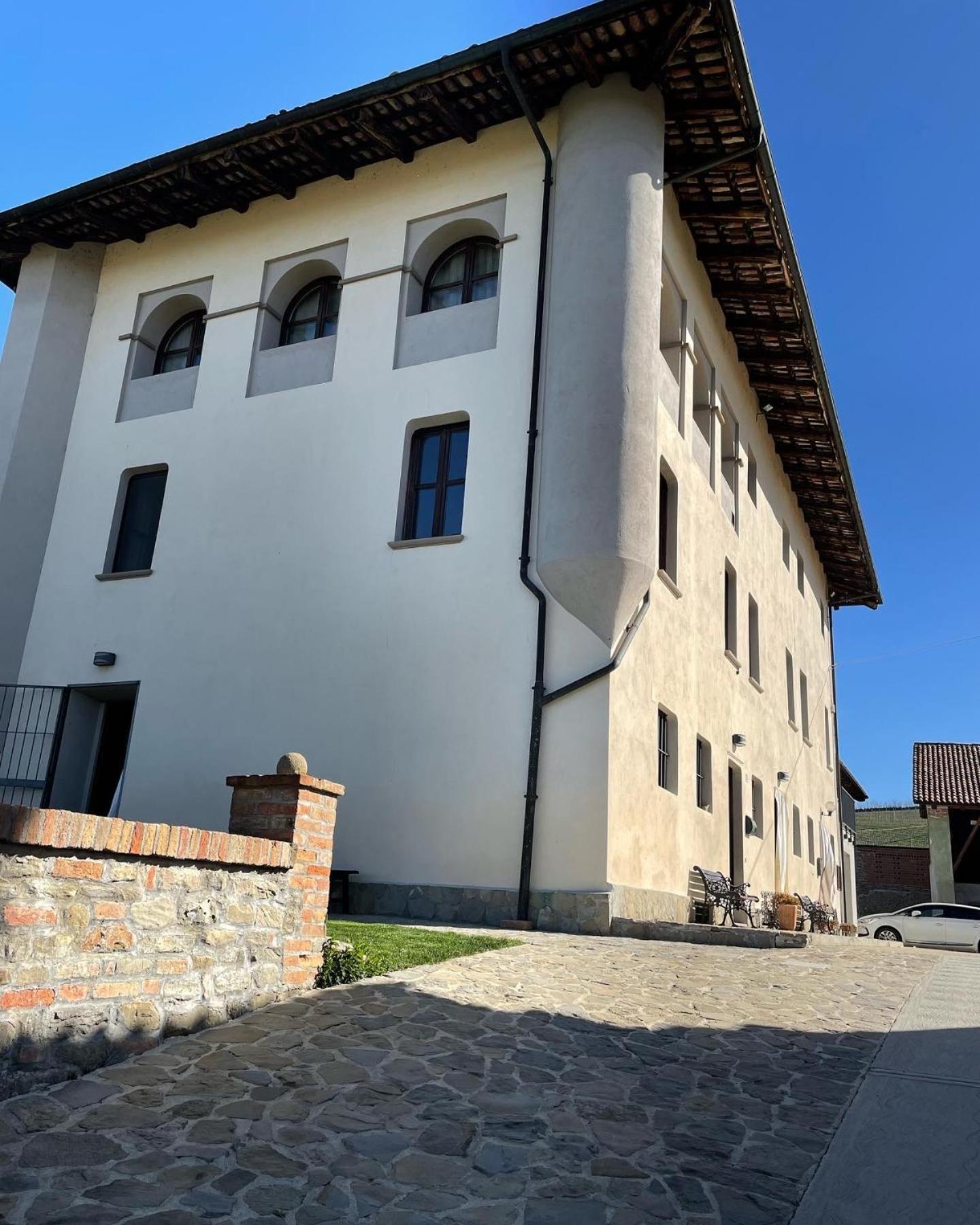 Cascina Baresane Bed & Breakfast Alba  Exterior photo