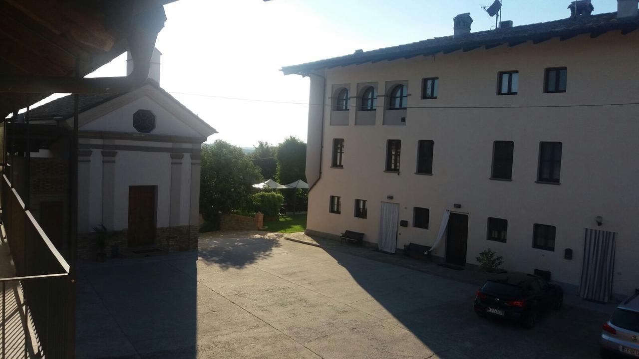 Cascina Baresane Bed & Breakfast Alba  Exterior photo