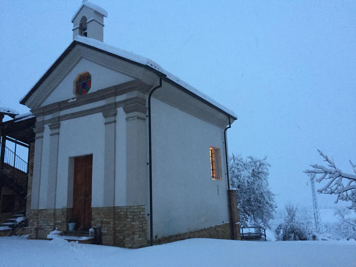 Cascina Baresane Bed & Breakfast Alba  Exterior photo