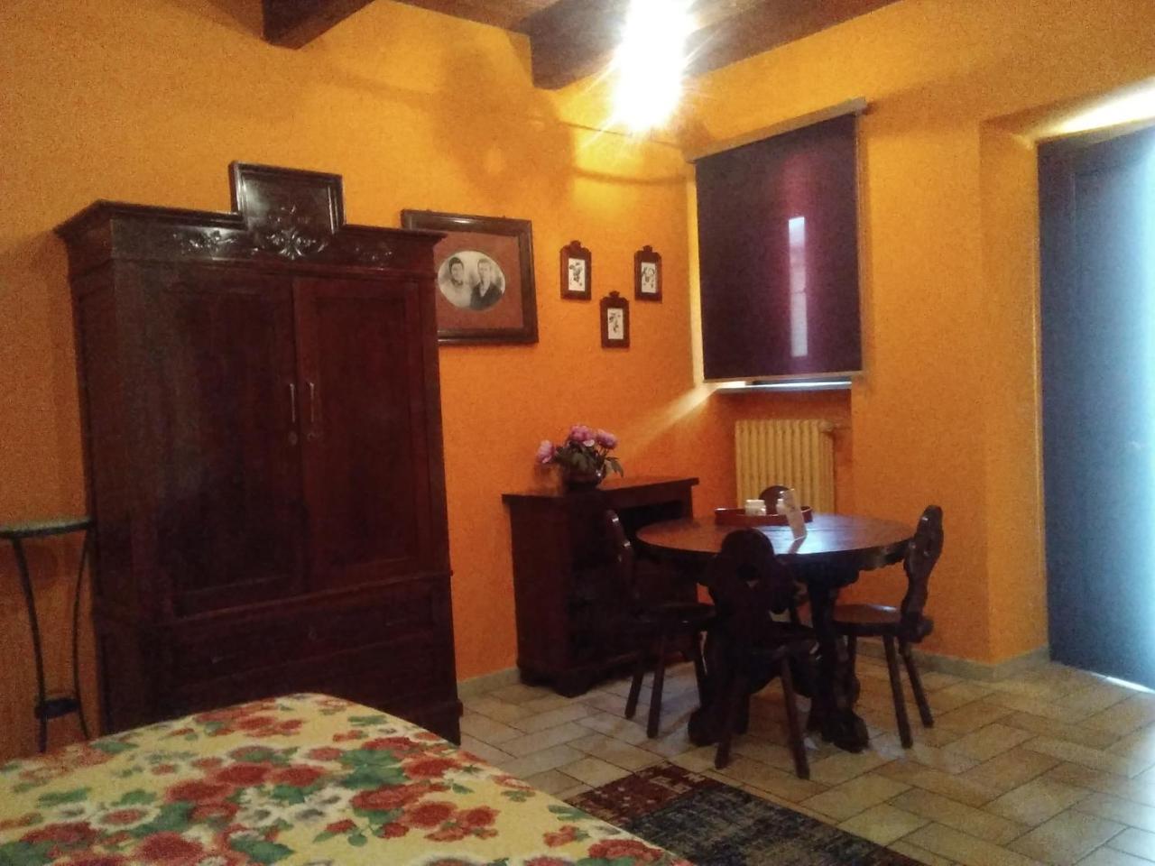 Cascina Baresane Bed & Breakfast Alba  Exterior photo